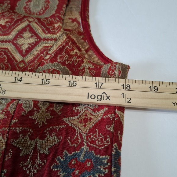 Vintage Cabi Women's Medium Embroidered Vest Red Zip Oriental Red Gold Tapestry - Picture 9 of 9
